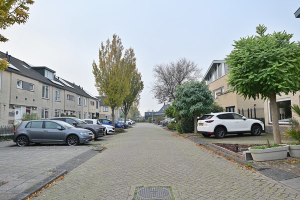 Medium property photo - Marie van Regteren Altenastraat 23, 3207 KB Spijkenisse